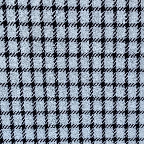 Adrianna Papell Blouse in Size Medium White Black Checked Comfy Stretch - Picture 3 of 12